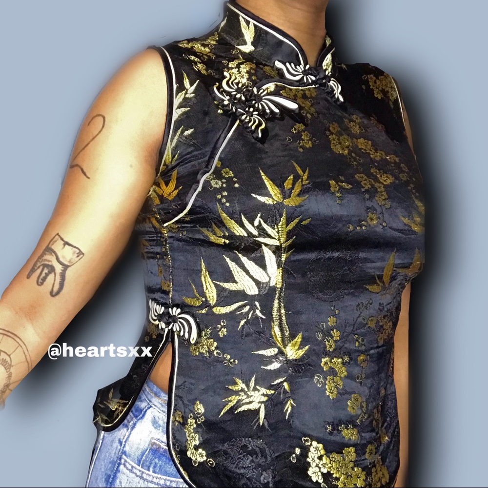 QIPAO SHIRT BLACK AND GOLD CHINESE TRADITION